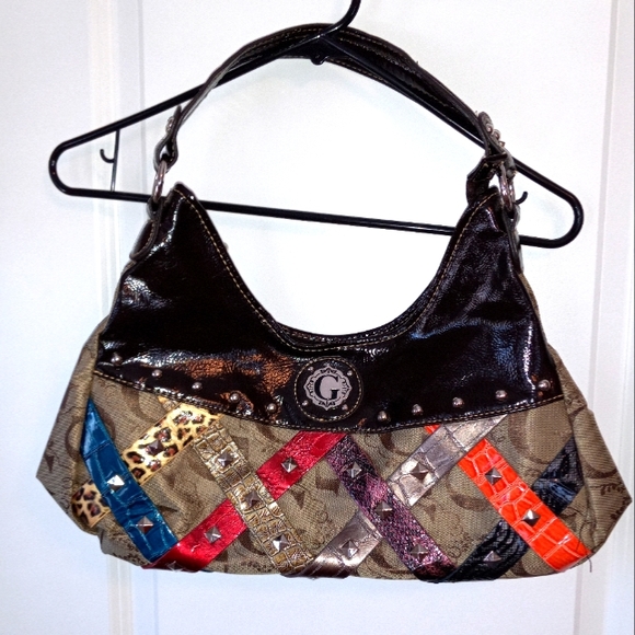 "G" brand handbag! - Picture 1 of 5